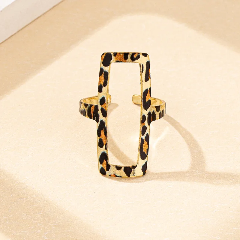 Chic Leopard Print Rectangular Ring